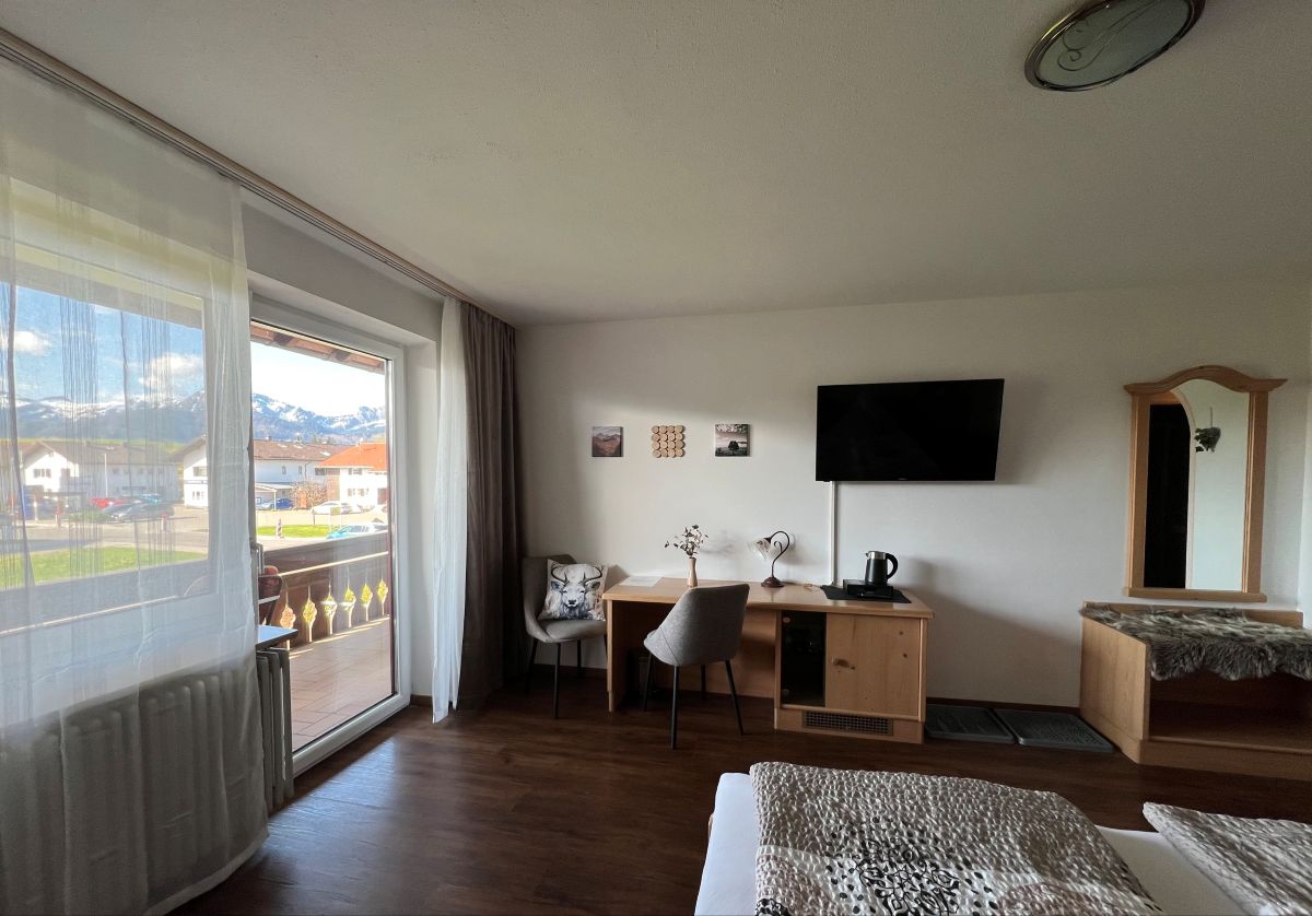 Doppelzimmer Schreibtisch